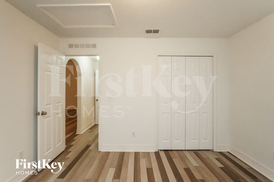 Building Photo - 1019 Susan Dr