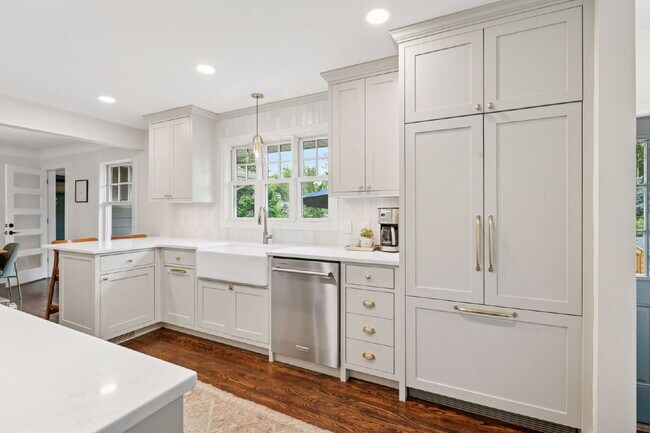 Building Photo - Edina Beauty with Custom Kitchen, Updates ...