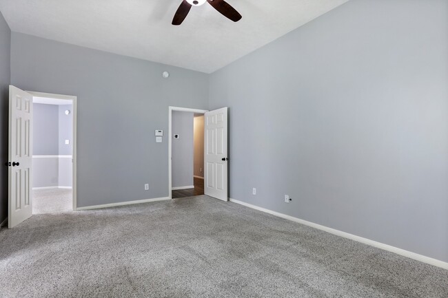 Building Photo - 21803 Whispering Forest Dr