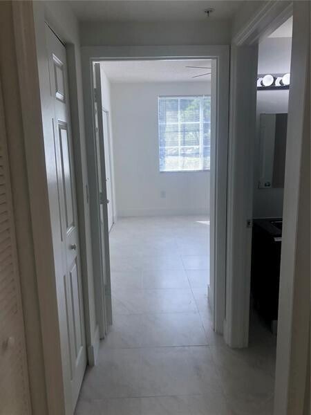 Building Photo - 2440 E Preserve Way