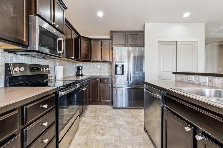 Building Photo - 3815 E Windy Ridge Ct