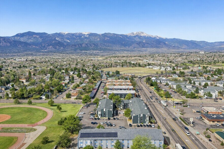 Building Photo - 3341 E Fountain Blvd