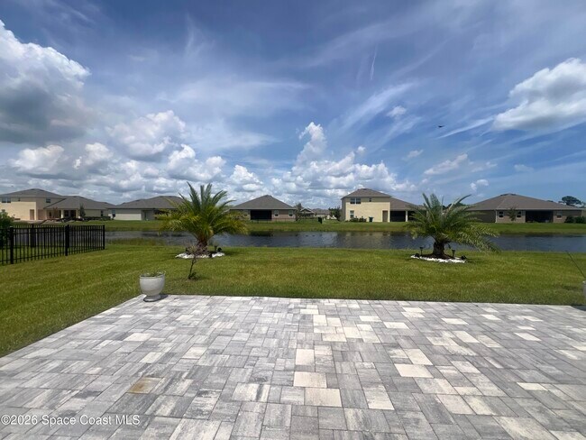 Building Photo - 6815 Topaz Dr