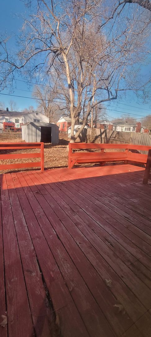 Building Photo - Beautiful Blue 3 Bed 1 Bath Home
