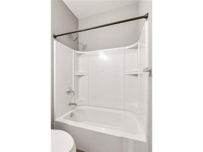 Building Photo - 16122 Estate Ln