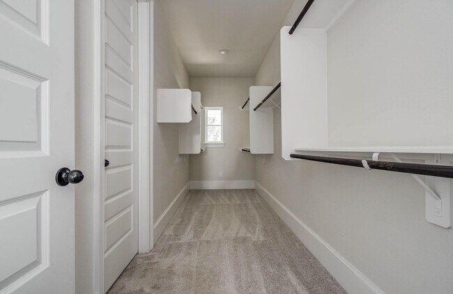 Building Photo - 15108 Botanical Garden Dr