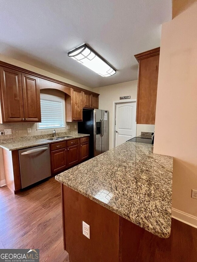 Building Photo - 104 Cottage Loop