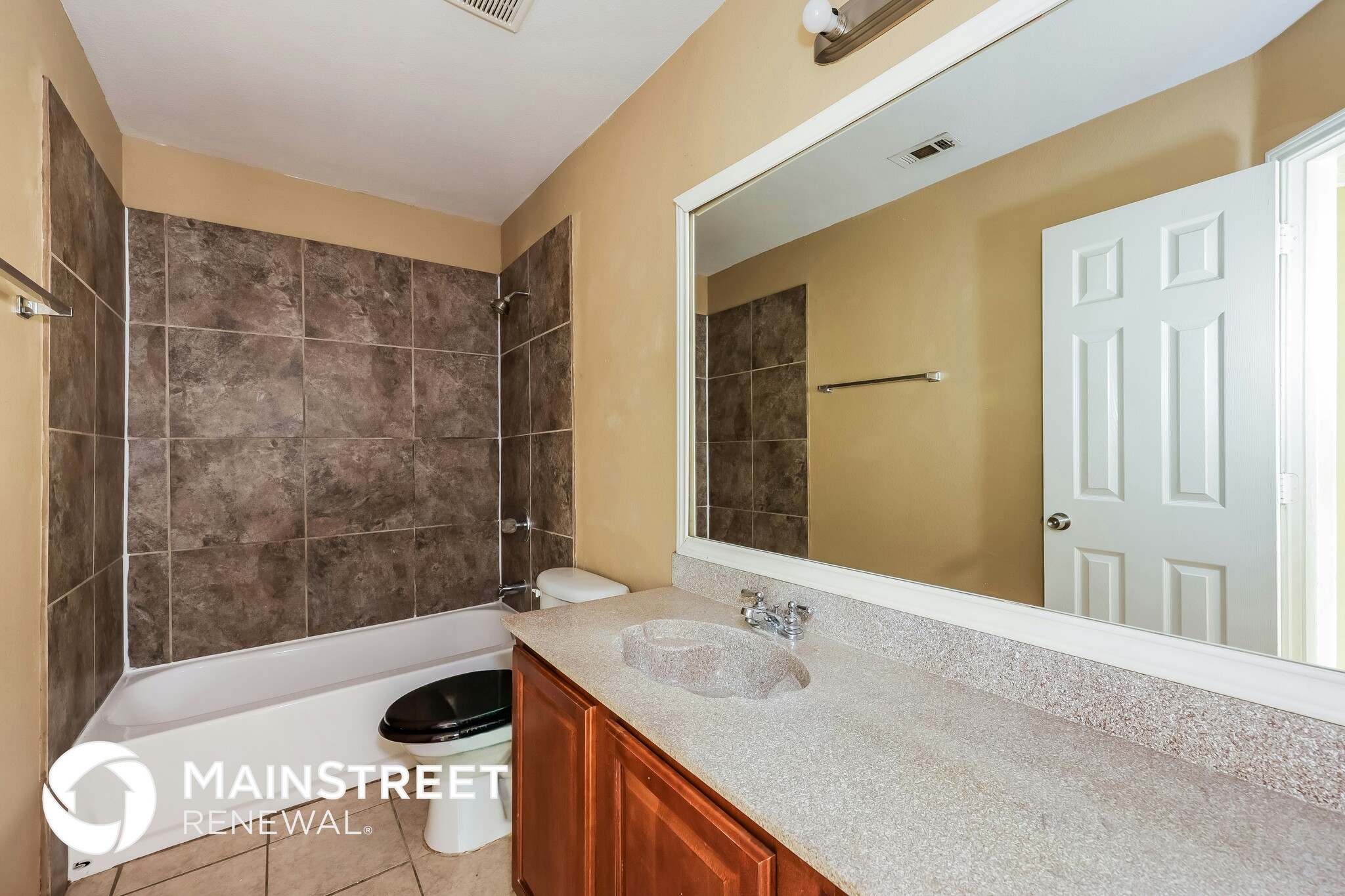 Building Photo - 1244 Cleardale Dr