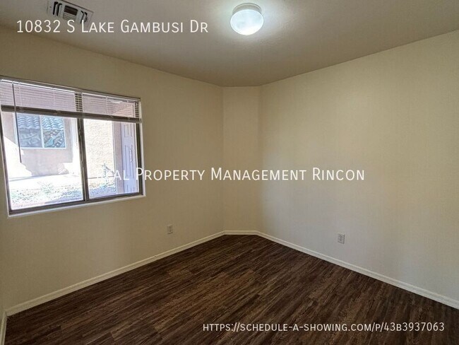 Building Photo - 10832 S Lake Gambusi Dr