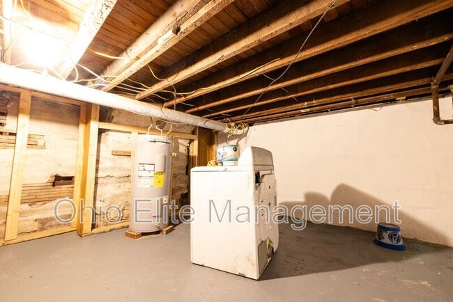 Building Photo - 349 E Welch Ave