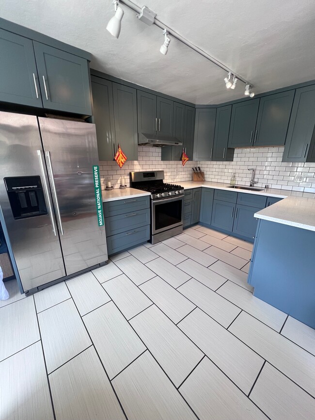 Kitchen - 1482 Innes Avenue