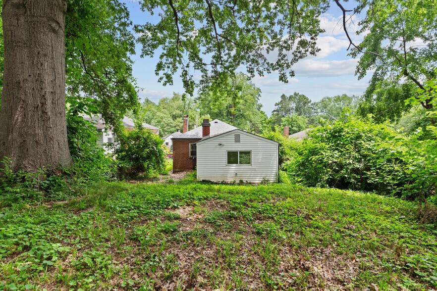 Building Photo - 7138 Garesche Ave
