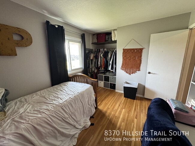 Building Photo - 8370 Hillside Trail S