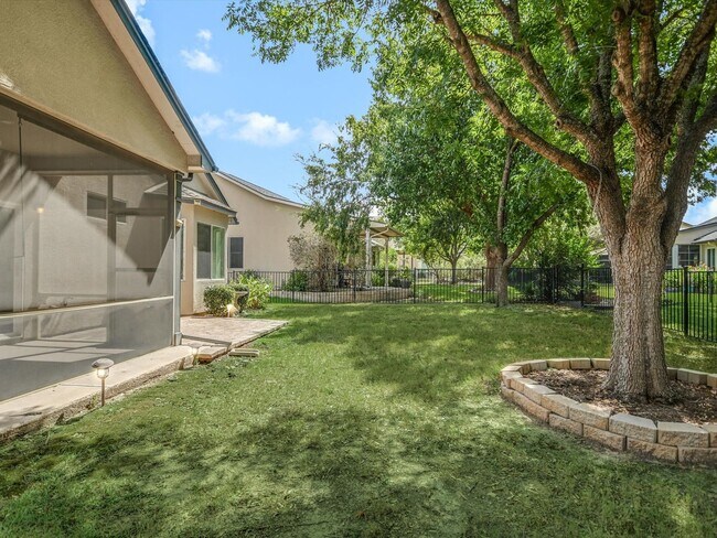 Building Photo - 708 Texas Dr