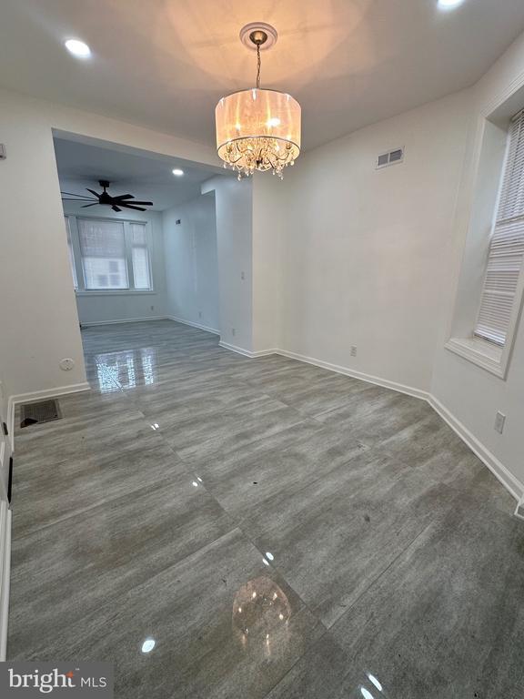 Primary Photo - 4344 N Franklin St