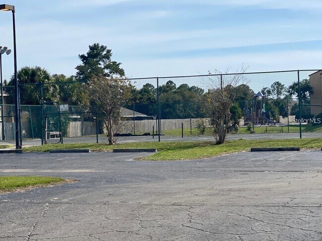 Building Photo - 2130 Cascades Blvd