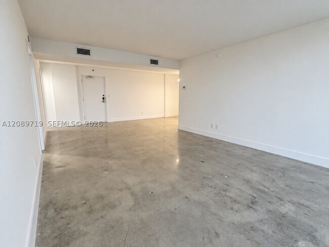 Building Photo - 5781 Biscayne Blvd