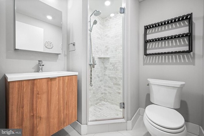 Building Photo - 1839- Blair St