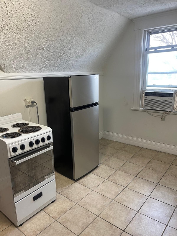 Building Photo - 26 Ella St