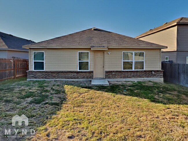 Building Photo - 7415 Twin Pine Ct