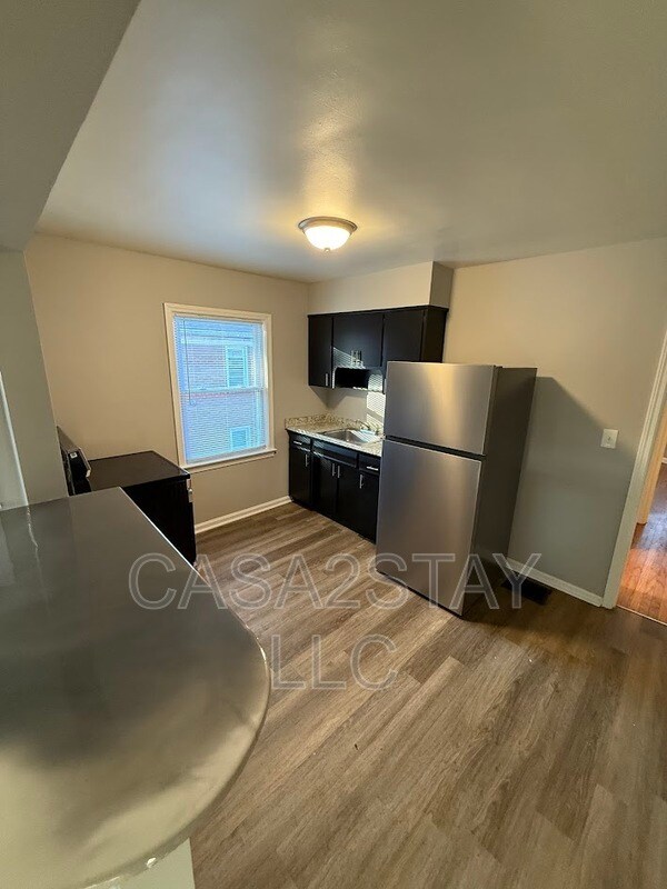 Building Photo - 1607 Algonquin Pkwy