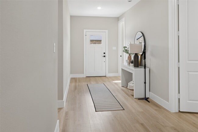 Building Photo - 2614 Piemonte Ave