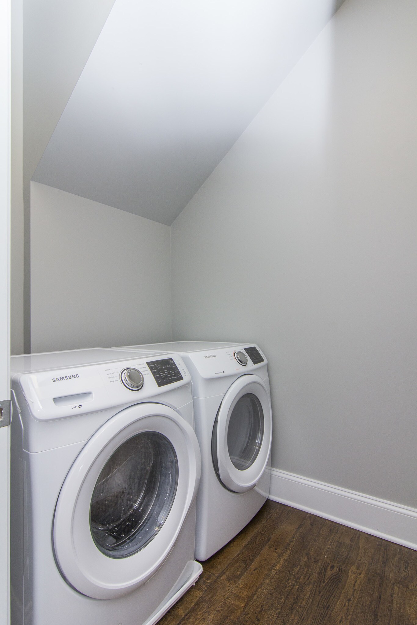 Utility room - 125 Windsor Ave