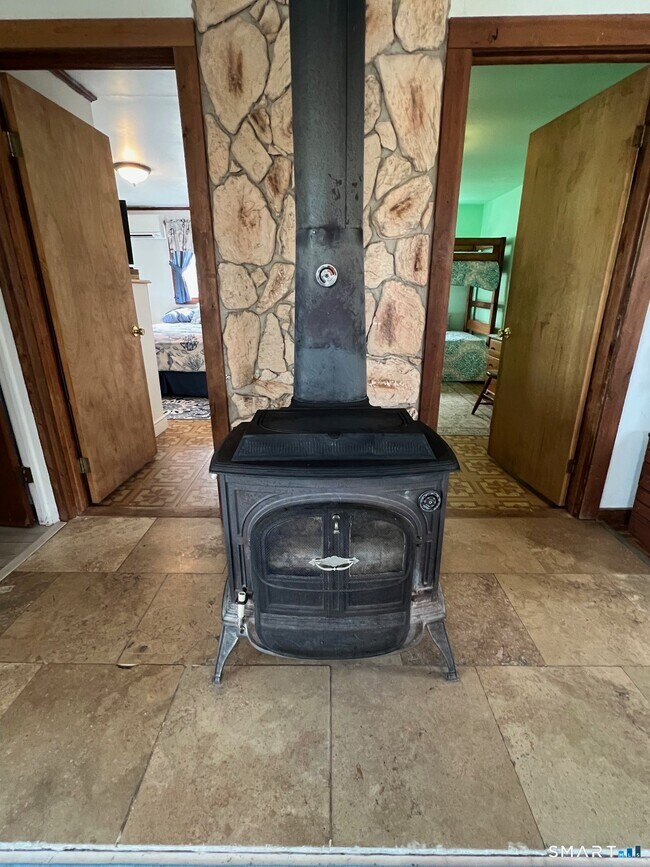 Building Photo - 389 Wyassup Rd