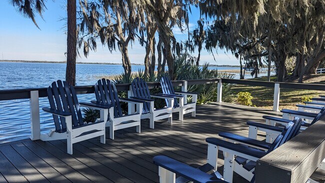 Building Photo - 273 Oak Harbor Camp