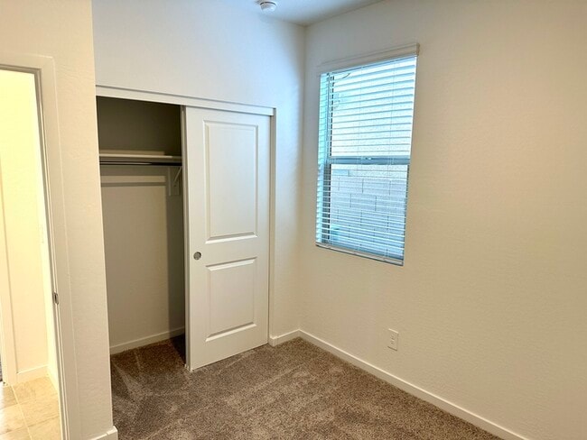 Building Photo - Almost new 4 bedroom home in Hurley Ranch