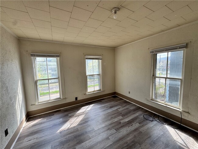 Building Photo - 309 Denison Pkwy E