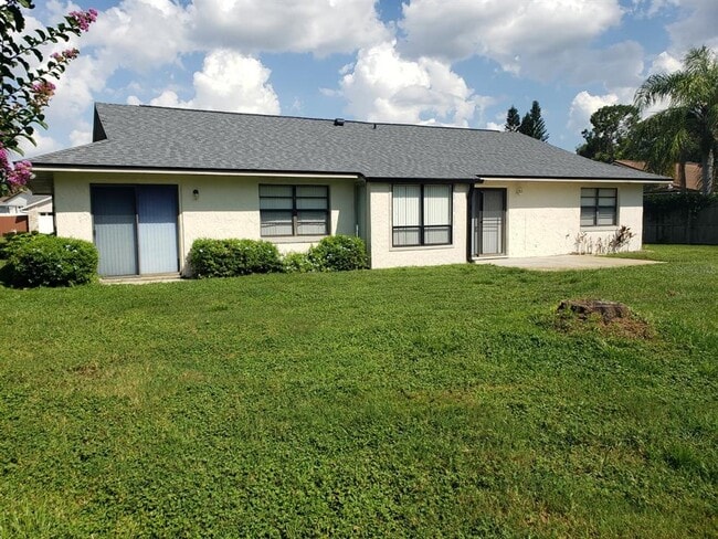 Building Photo - 7910 Glen Abbey Cir