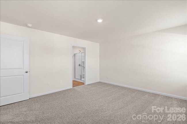 Building Photo - 1339 37th Ave Lane NE