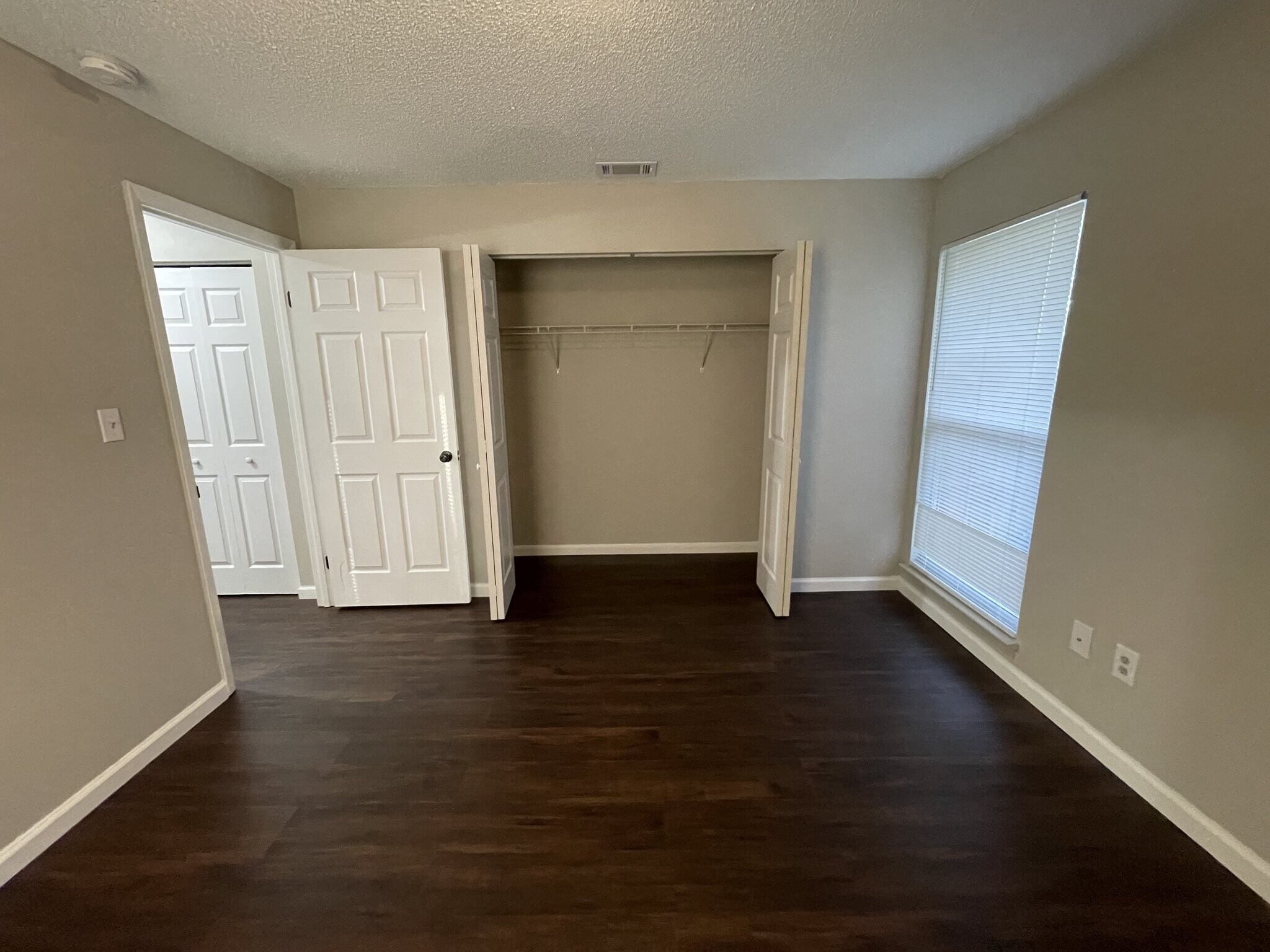 Building Photo - 2920 SE 53rd Ct