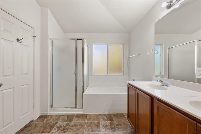 Building Photo - 220 Bauxite Dr