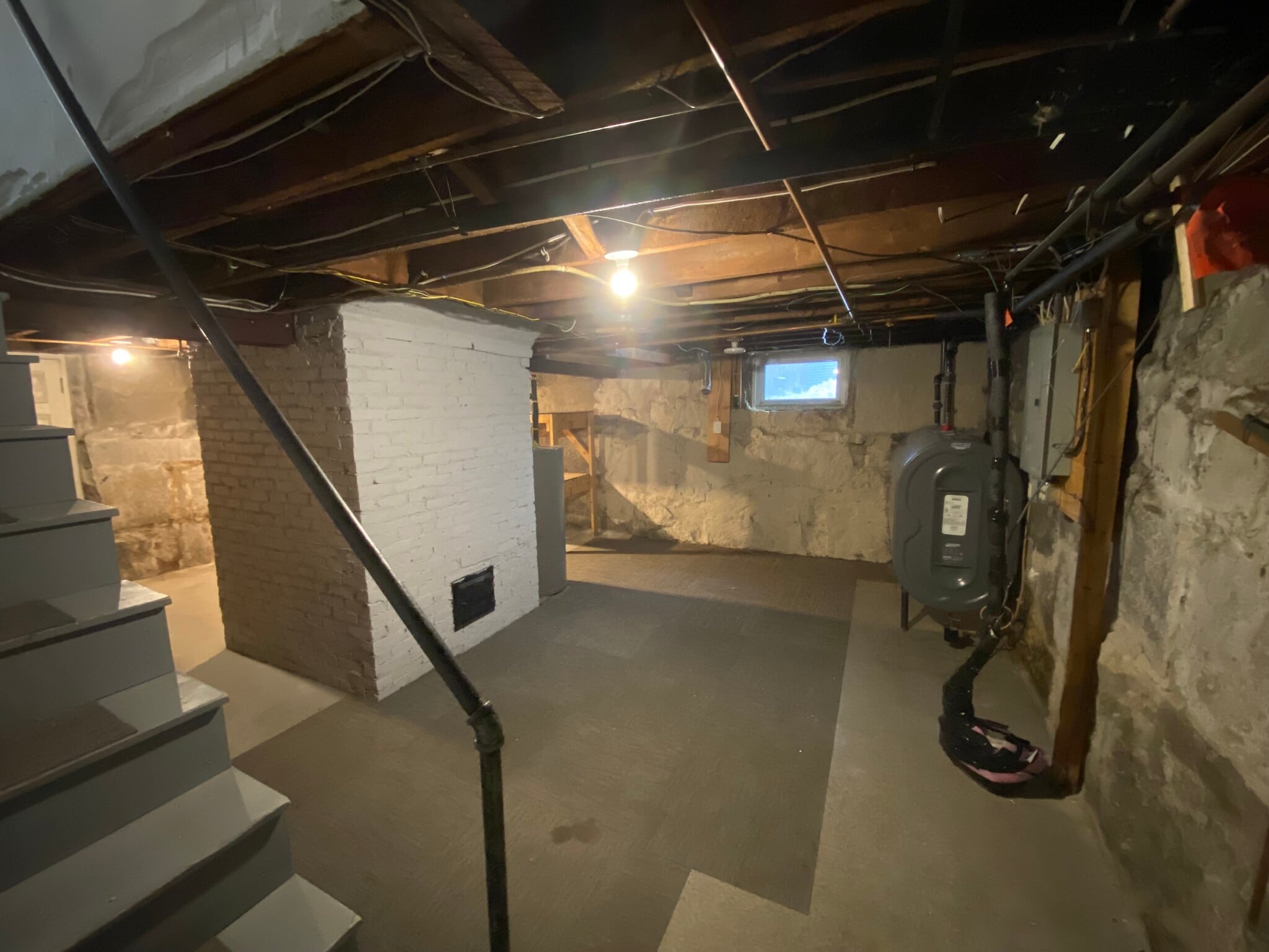 Building Photo - 34 Grand Ave