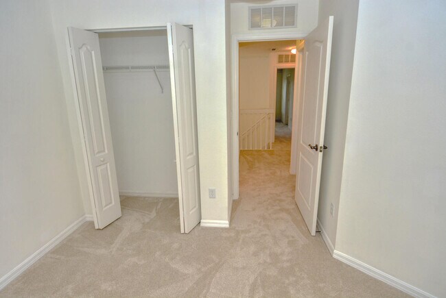 Building Photo - 2116 SE Eatonville Dr