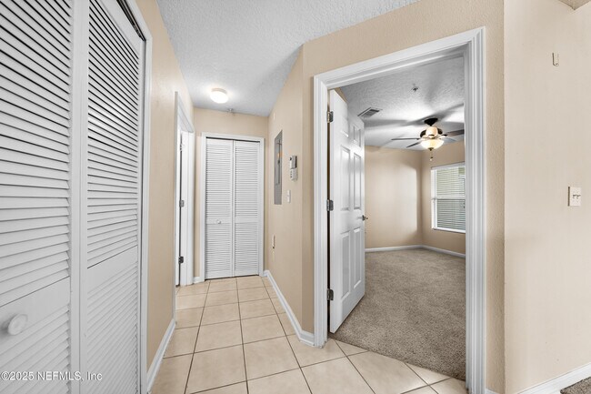 Building Photo - 7920 Merrill Rd