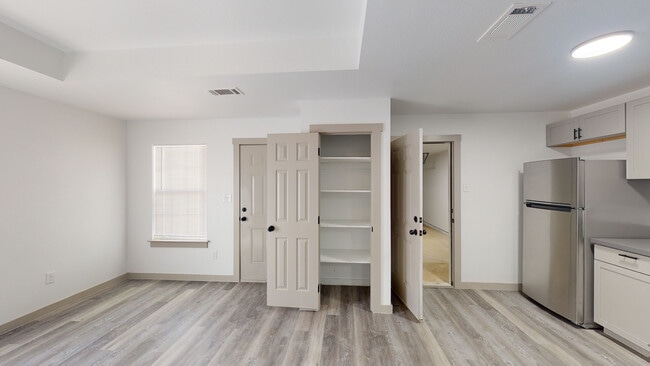 Building Photo - 324 Old Timers Rd