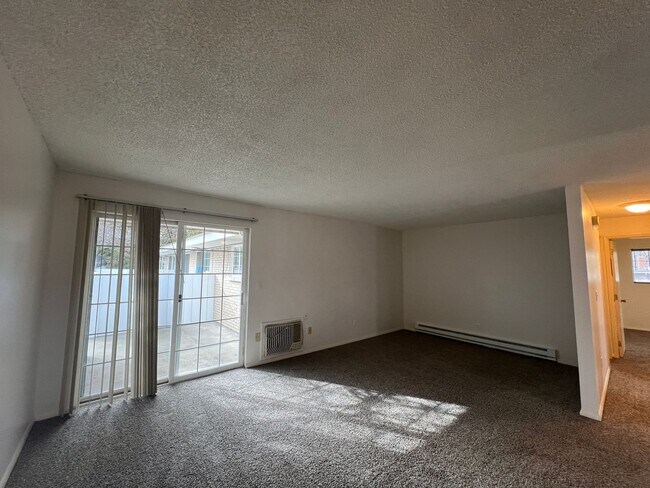 Building Photo - 5402 E Kilgary Way