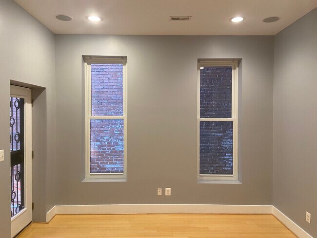 Master bedroom - 1303 Clifton St NW