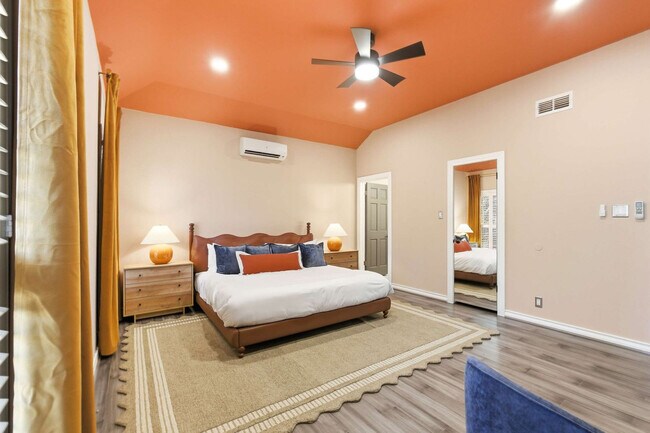 Building Photo - 12511 Chapel Bell St