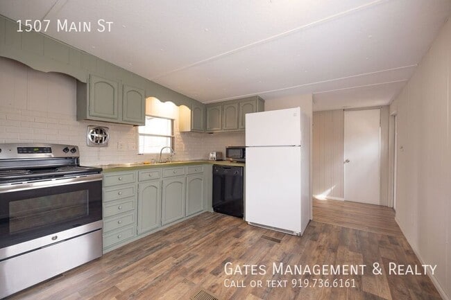 Building Photo - 1507 E Main St