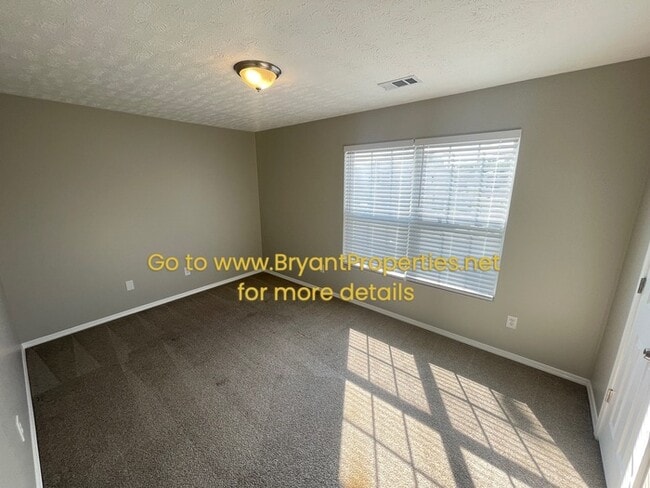 Building Photo - Single Family