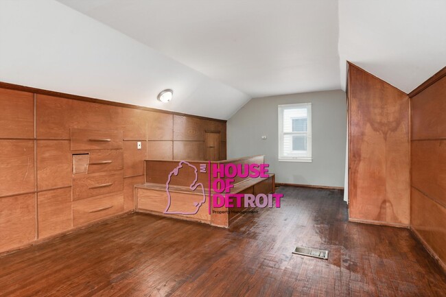 Building Photo - 3 BEDROOM | 1 BATH | FREE PRE SCREEN | SEC...