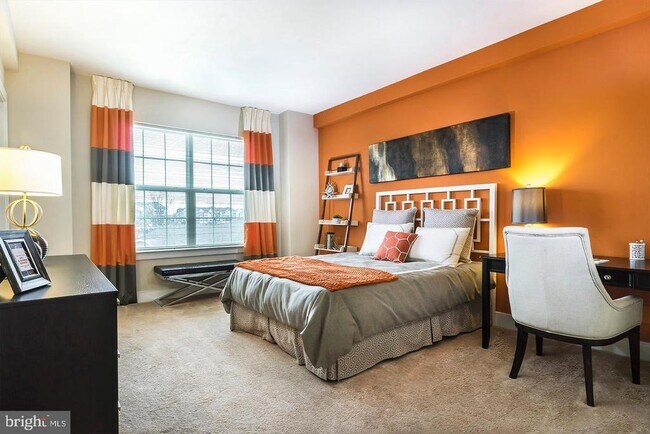 Building Photo - 2502 Churchill Downs Way