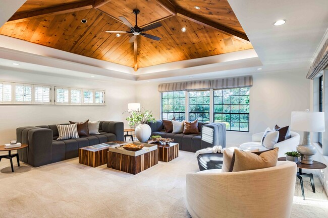 Building Photo - Luxurious Short Term Lease in Atherton: Ov...