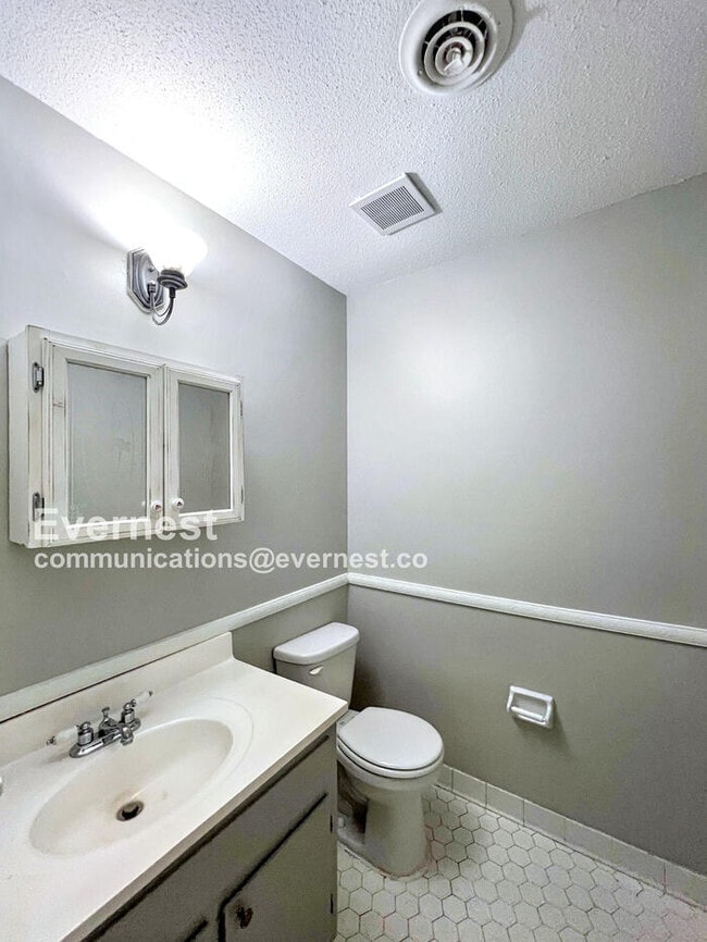 Building Photo - 5728 Choctaw Dr