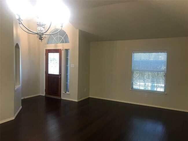 Building Photo - 14818 Wooded Glen Ct