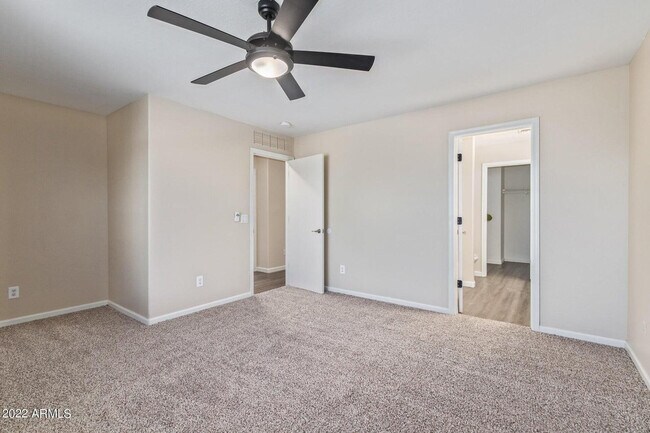 Building Photo - 2283 W Silver Creek Ln